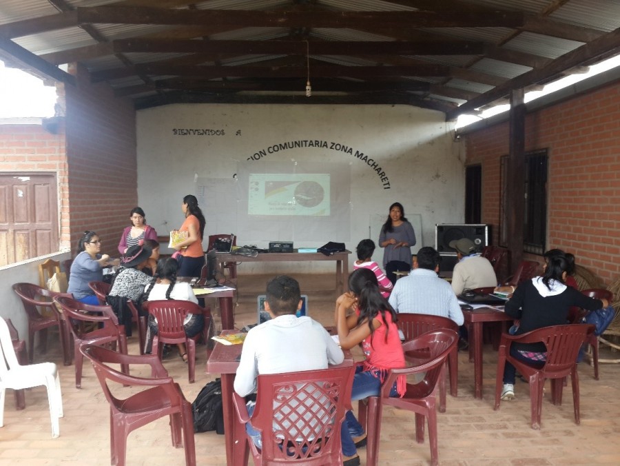 JOVENES GUARANIES SE CAPACITAN EN MANEJO DE LAS REDES SOCIALES  