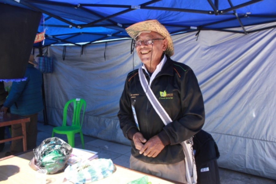 Carlos Cuellar S. participa de la 5ta Olimpiada del saber del adulto mayor con la medicina tradicional guaraní