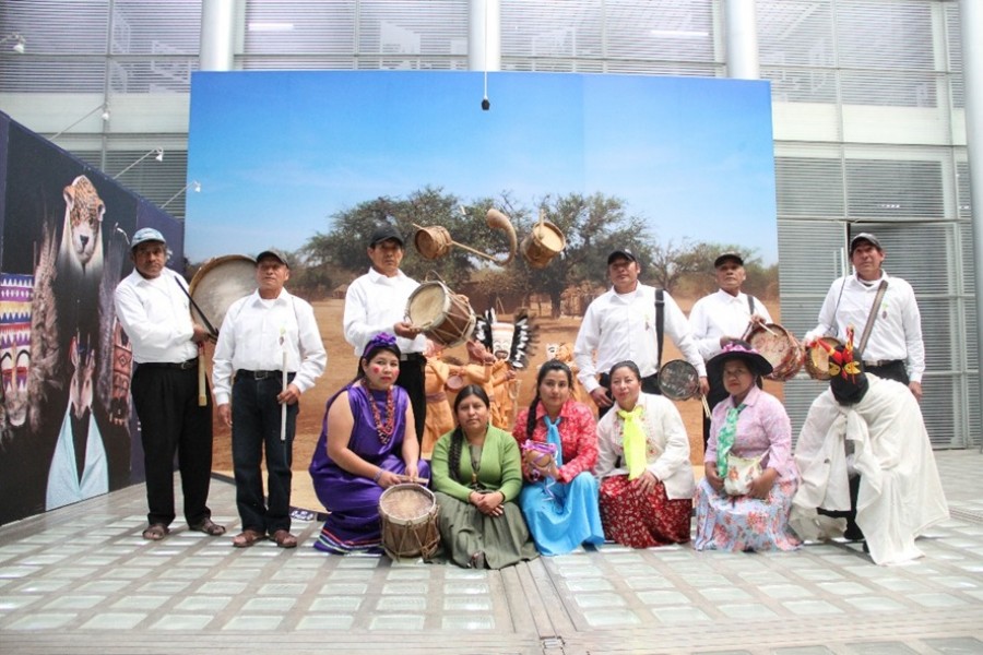 El grupo de música “Chepombiri” representa a la Fiesta Grande o Arete Guasú de la cultura Guaraní
